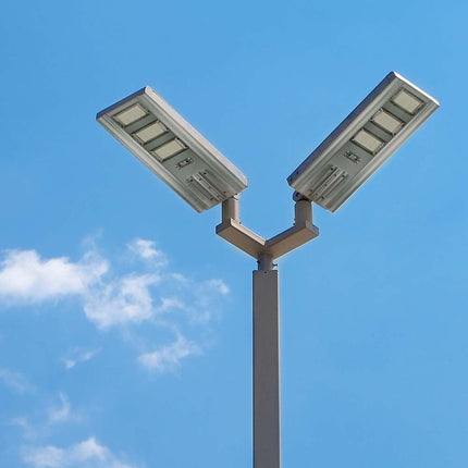 Lampione stradale a LED da 3500 lm con alimentazione solare e sensore di movimento, 6400 K