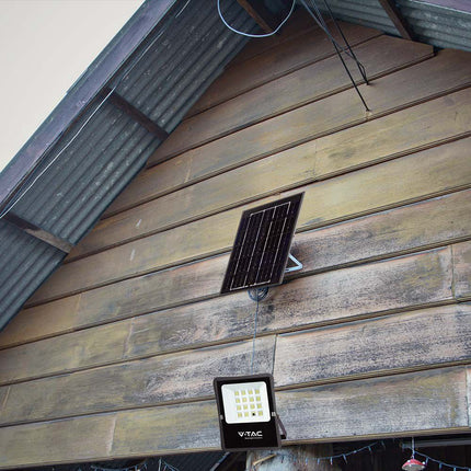 Proiettore LED solare da 1200 lm, telecomando, temperatura di colore 6400 K