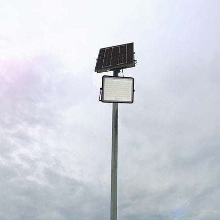 Proiettore LED solare da 1200 lm, telecomando, temperatura di colore 4000 K