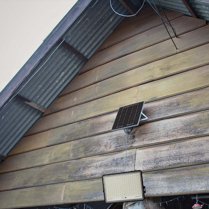 Proiettore LED solare da 2600 lm, telecomando, temperatura di colore 6400 K